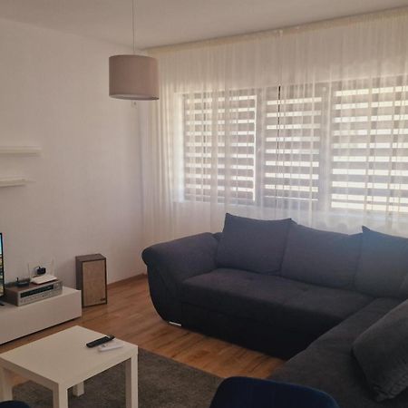 Ferienwohnung White Flat Bukarest Exterior foto