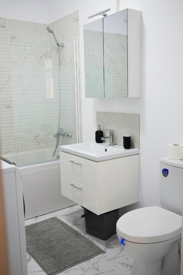 Ferienwohnung White Flat Bukarest Exterior foto