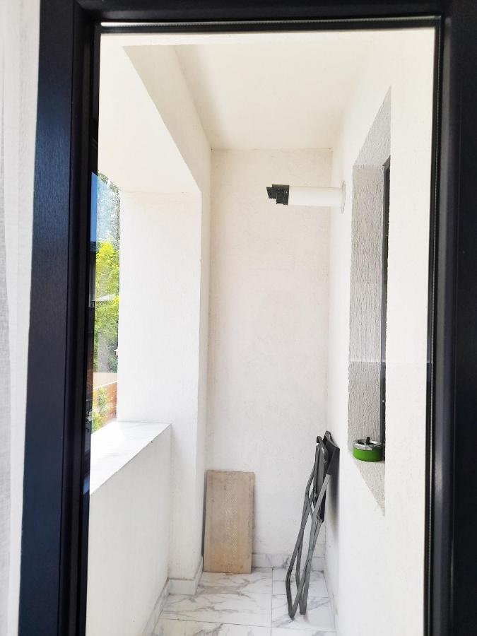 Ferienwohnung White Flat Bukarest Exterior foto